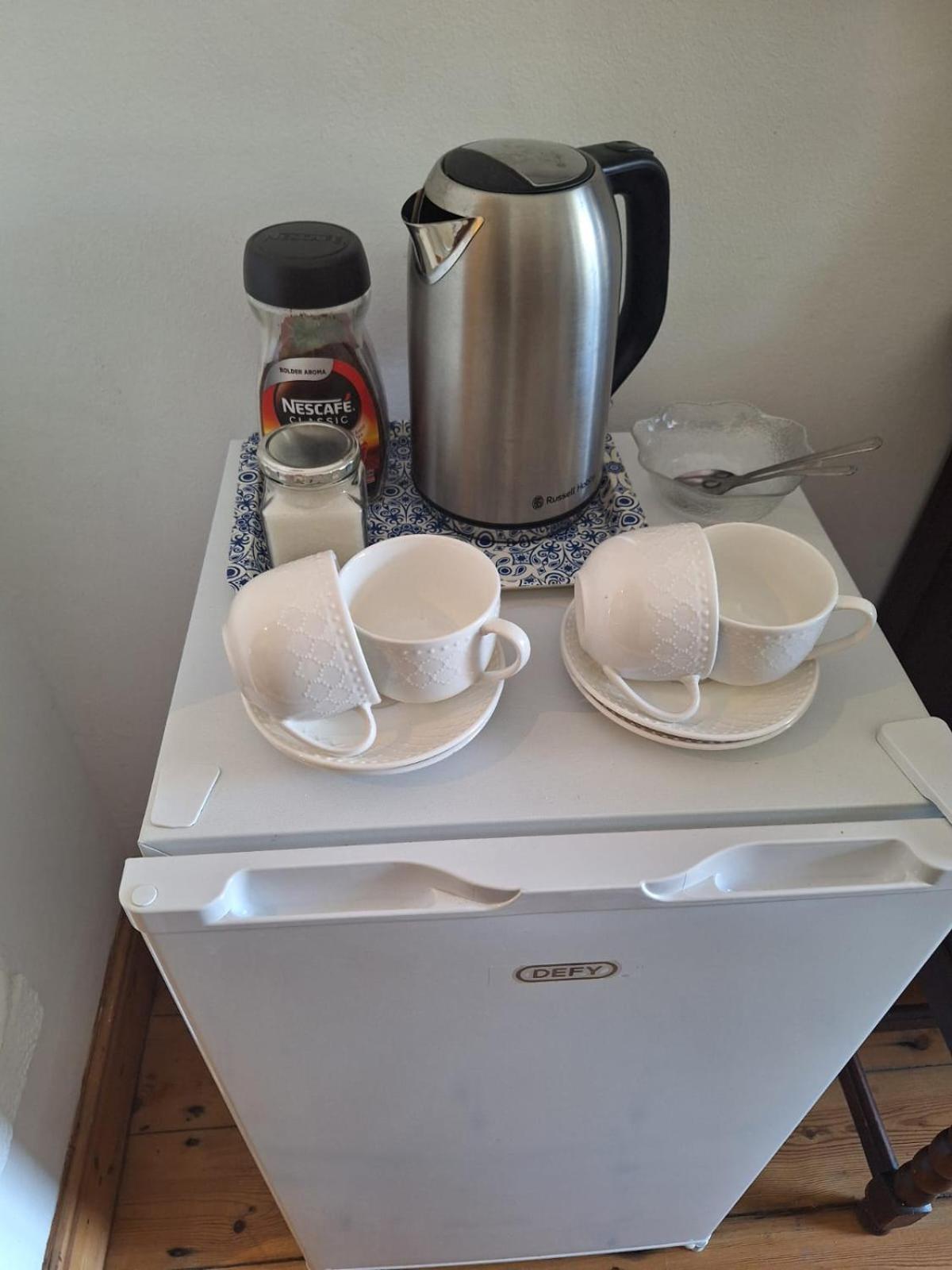 Sea Breeze Bed & Breakfast Cape Town